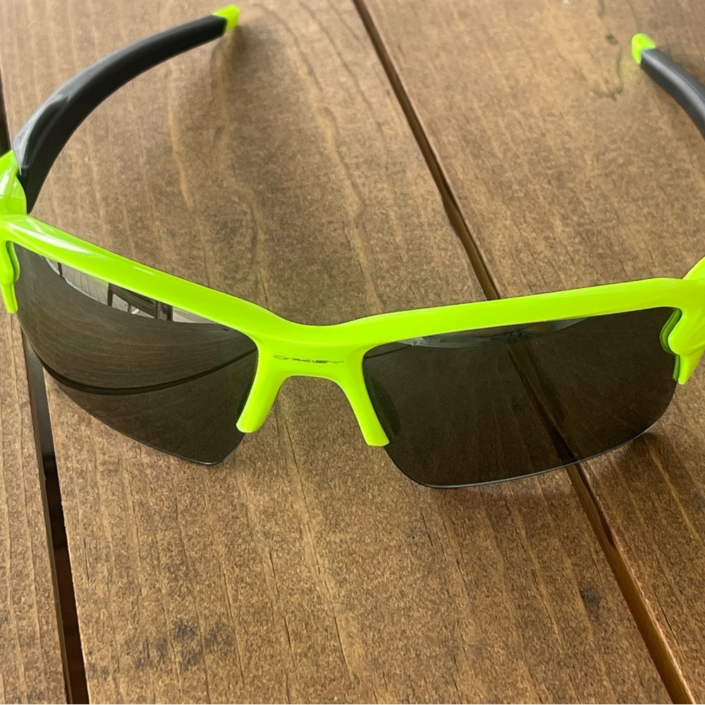 Oakley Neon Green and Black Sunglasses FLAK 2.0 POLARIZED
